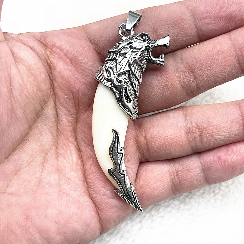 Hip Hop Vintage Personalized Stainless Steel Wolf Teeth Pendant Necklace For Men I.510072333