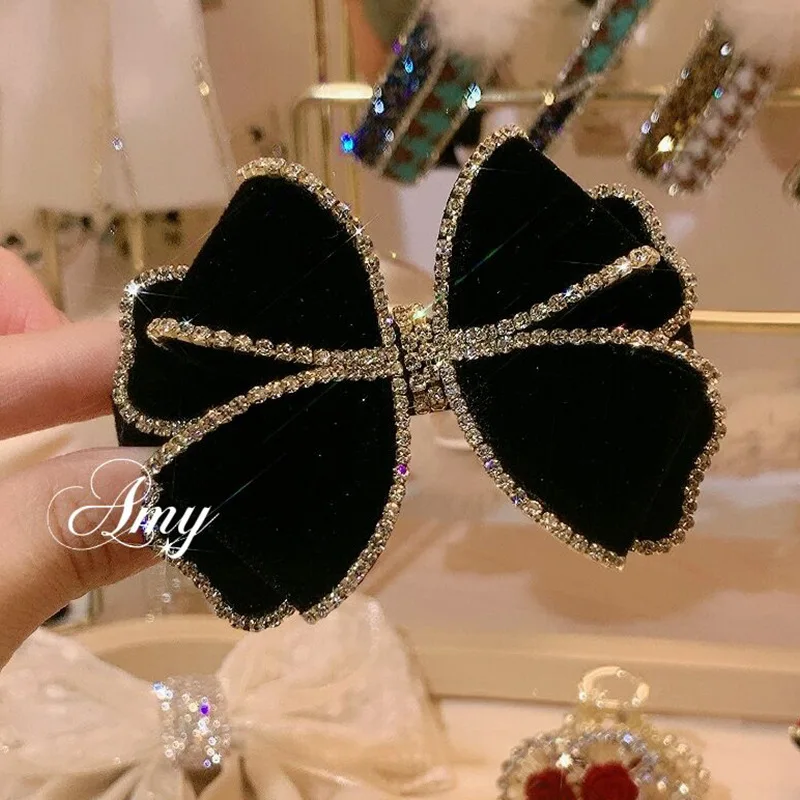 Рисунок 4 - Блестящая шпилька для волос с бархатным