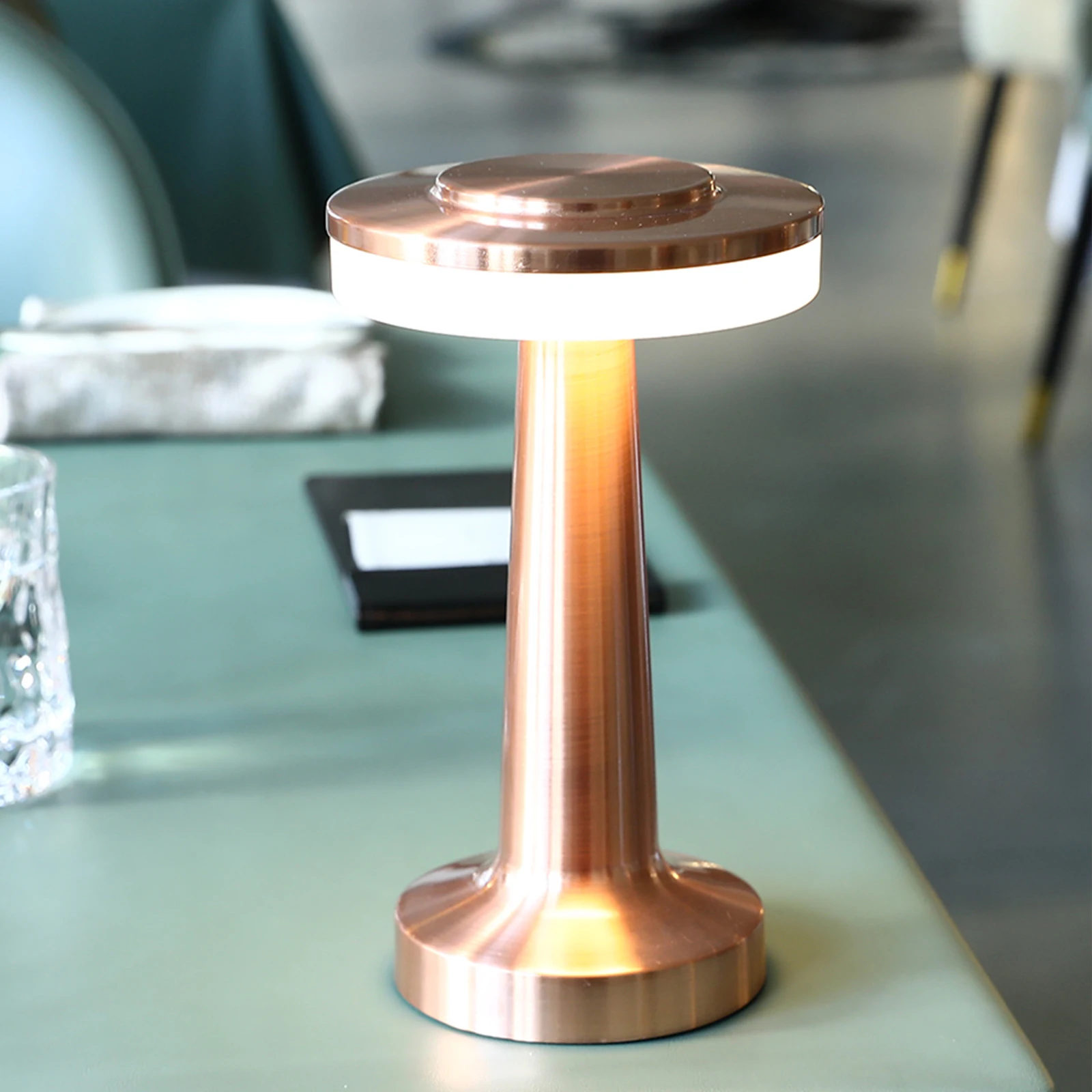 Cordless Desk Lamp with 3 Color Adjustable TemperaturesTouch Control Eye Portection Stepless Dimming Metal Drawing Process 5