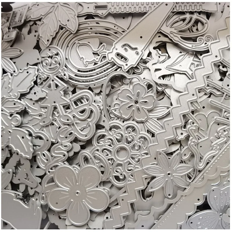 Metal Cutting Die Dies Randomly Selected Lucky Bags Small Animal Lace Flower Leaf Decoration Background Scrapbook Greeting Card