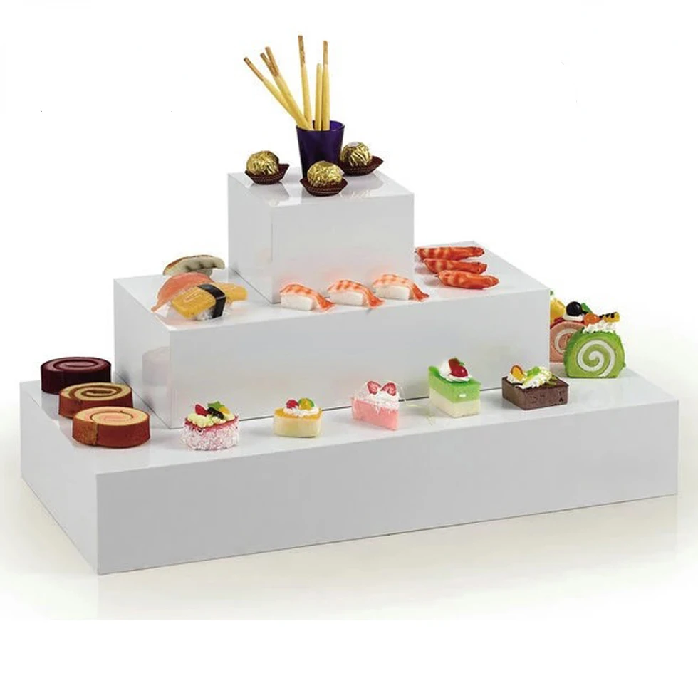 CateringBanquetTabletopBuffetElevationDessertCupcakeWhiteMirror
