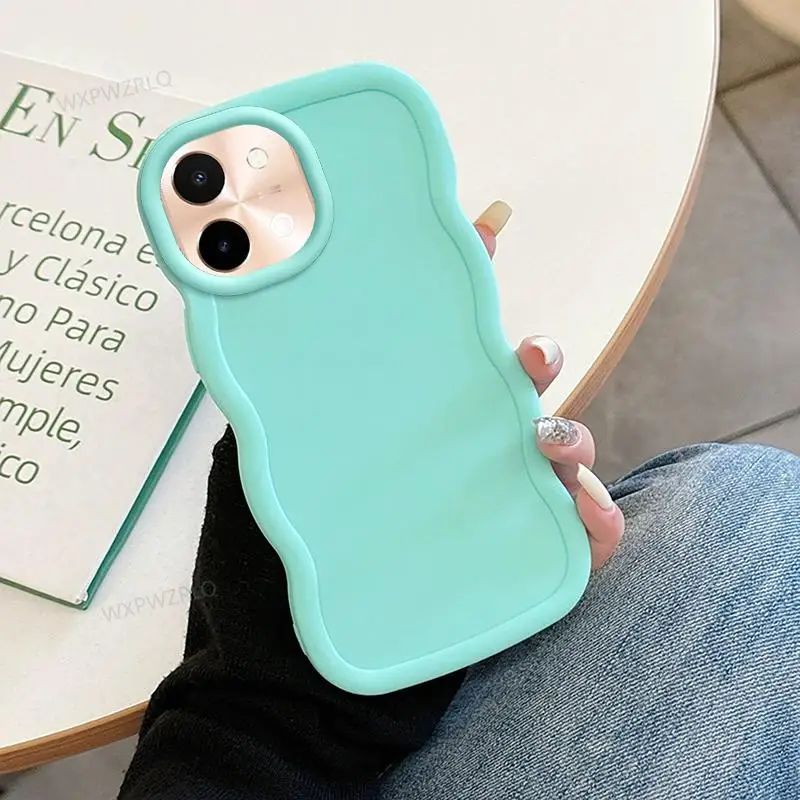 Solid Color Silicone Shock-Absorbing Wave Phone Case