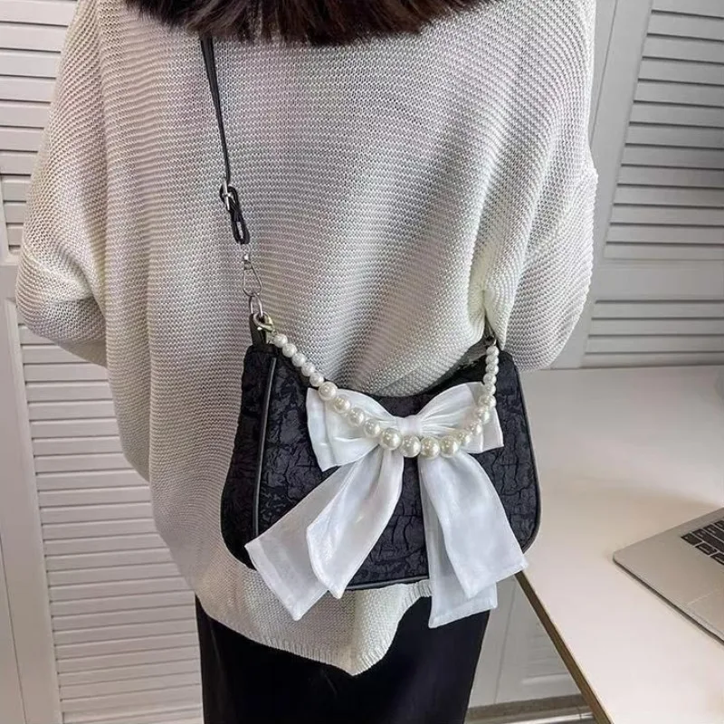 New Cute Pearl Female Bag Retro Luxury Designer Handbag Bow Crossbody Bags Fashion Y2K Vintage Women's Shoulder Bag Purses