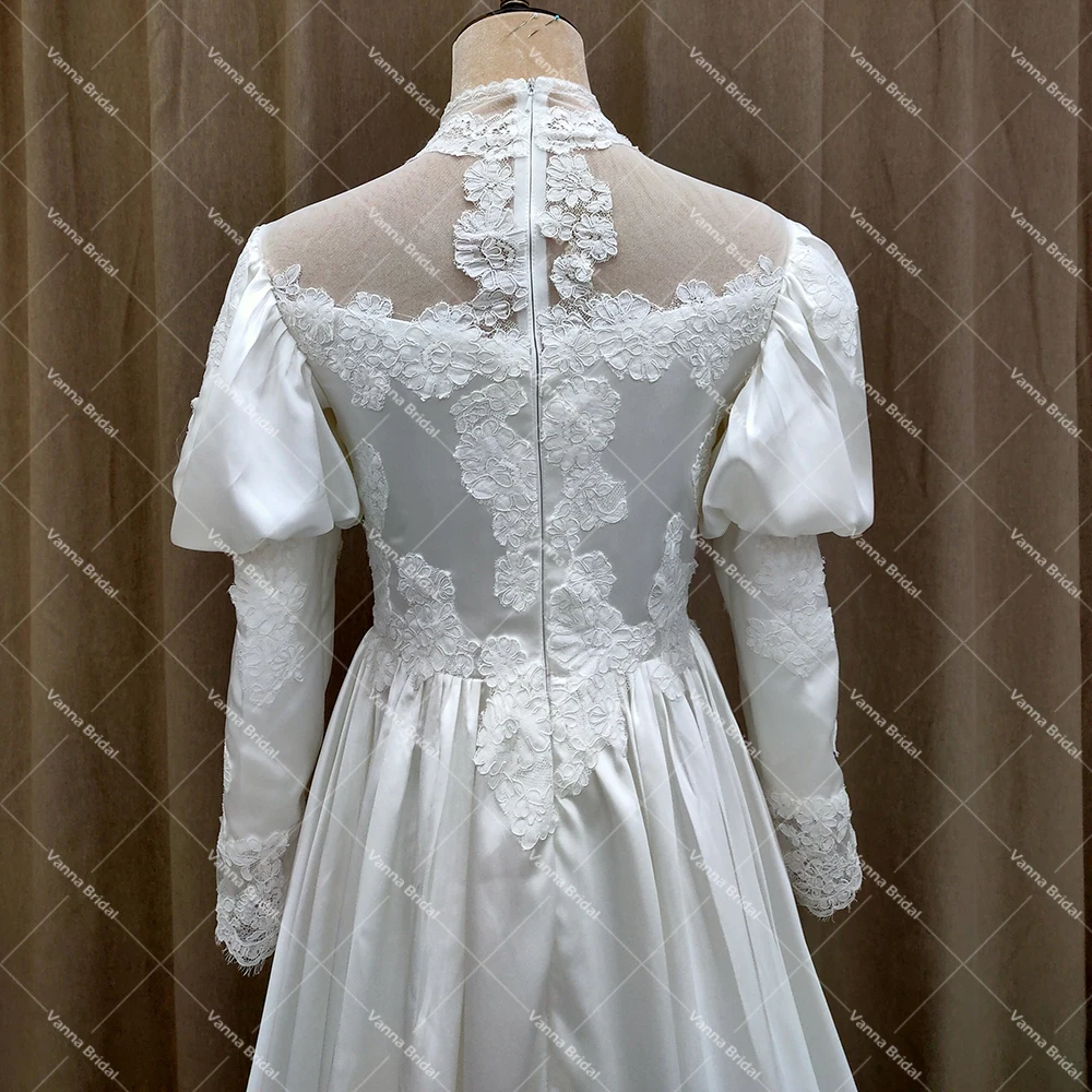 French Vintage High Neck Wedding Dress Long Sleeves Satin Appliques Beading A Line Customized Hepburn Zipper Retro Bridal Gowns 5