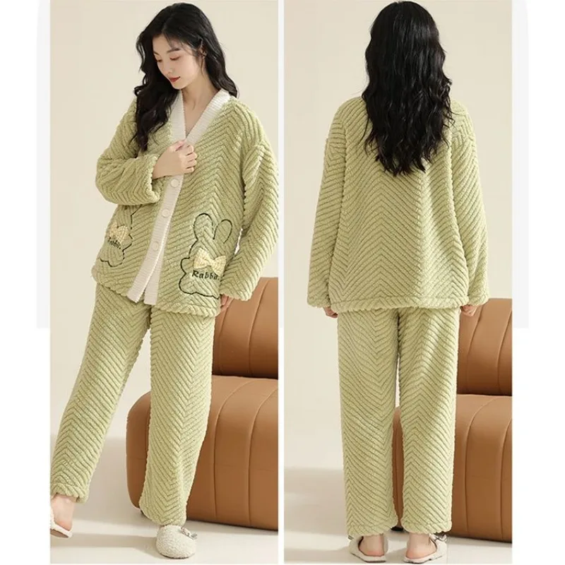 2024 New Sleepwear Women's Winter Coral Plush Loungewear Thickening Plunging Style Sleepwear Flannel Cute V-neck Homewear Set