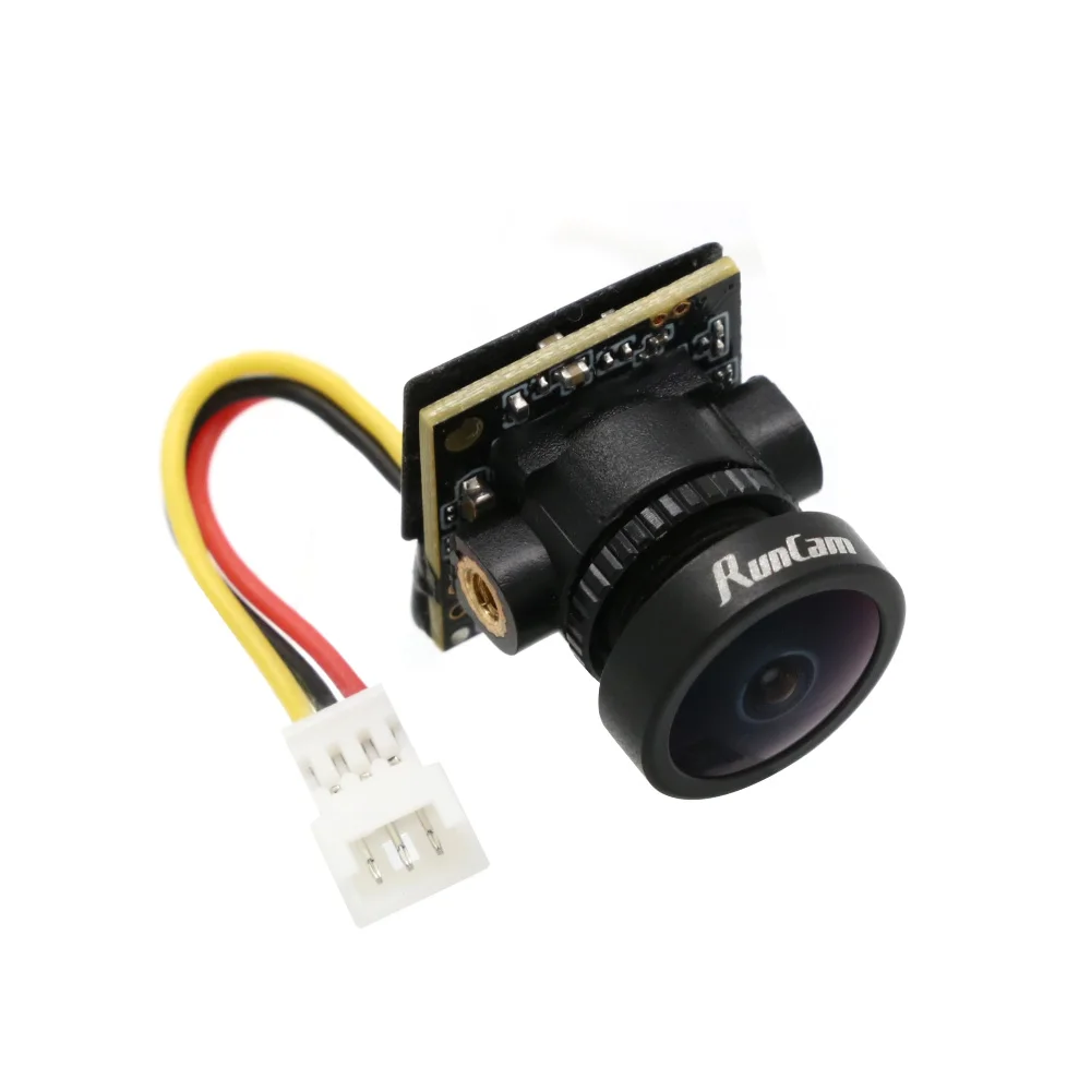 Caméra FPV RunCam Nano4 14x14mm 800TVL, détail de l'objectif et du capteur