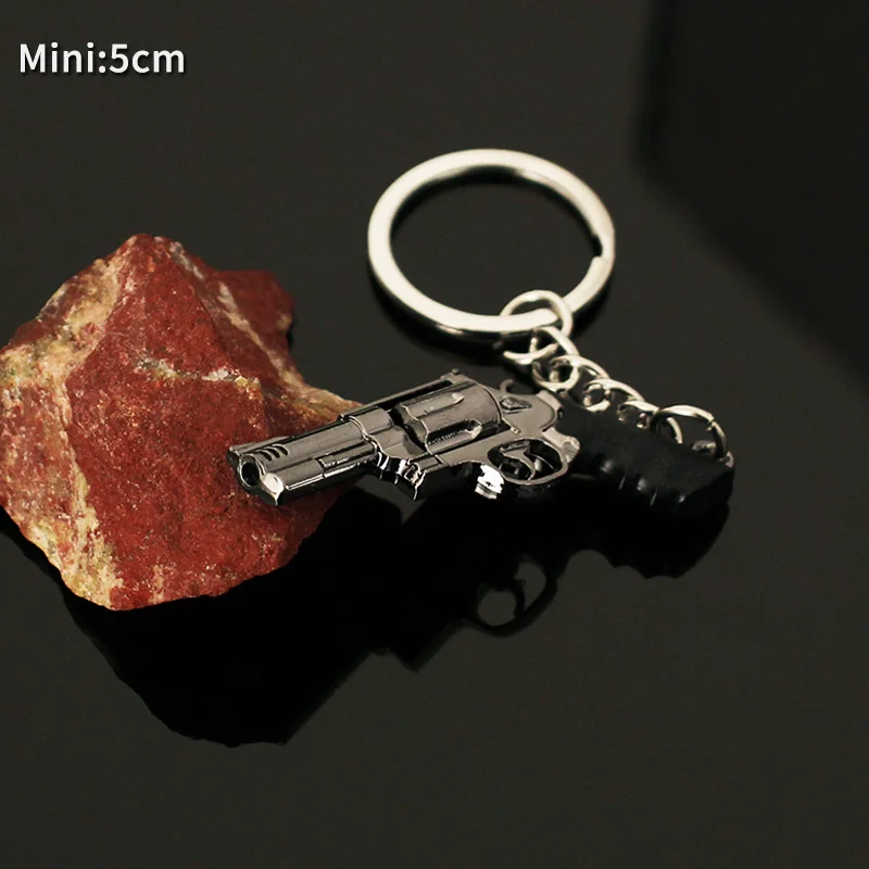 PUBG Mini Gun Keychain Metal Pistola Model 5cm Revolver Alloy Weapon Light Key Chain Birthday Gifts Toy for Kid Wholesale 3