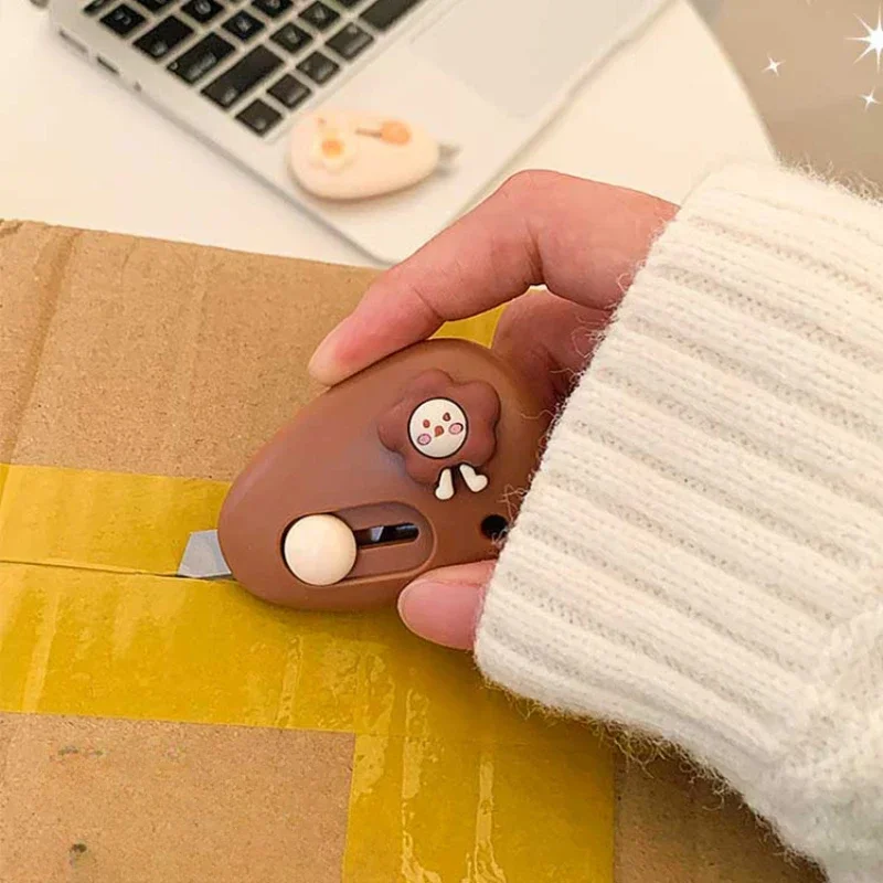 1PC Cartoon Triangle Mini Art Knife Letter Opener for Office mail opener,unboxing knife,utility knife,pocket folding knife