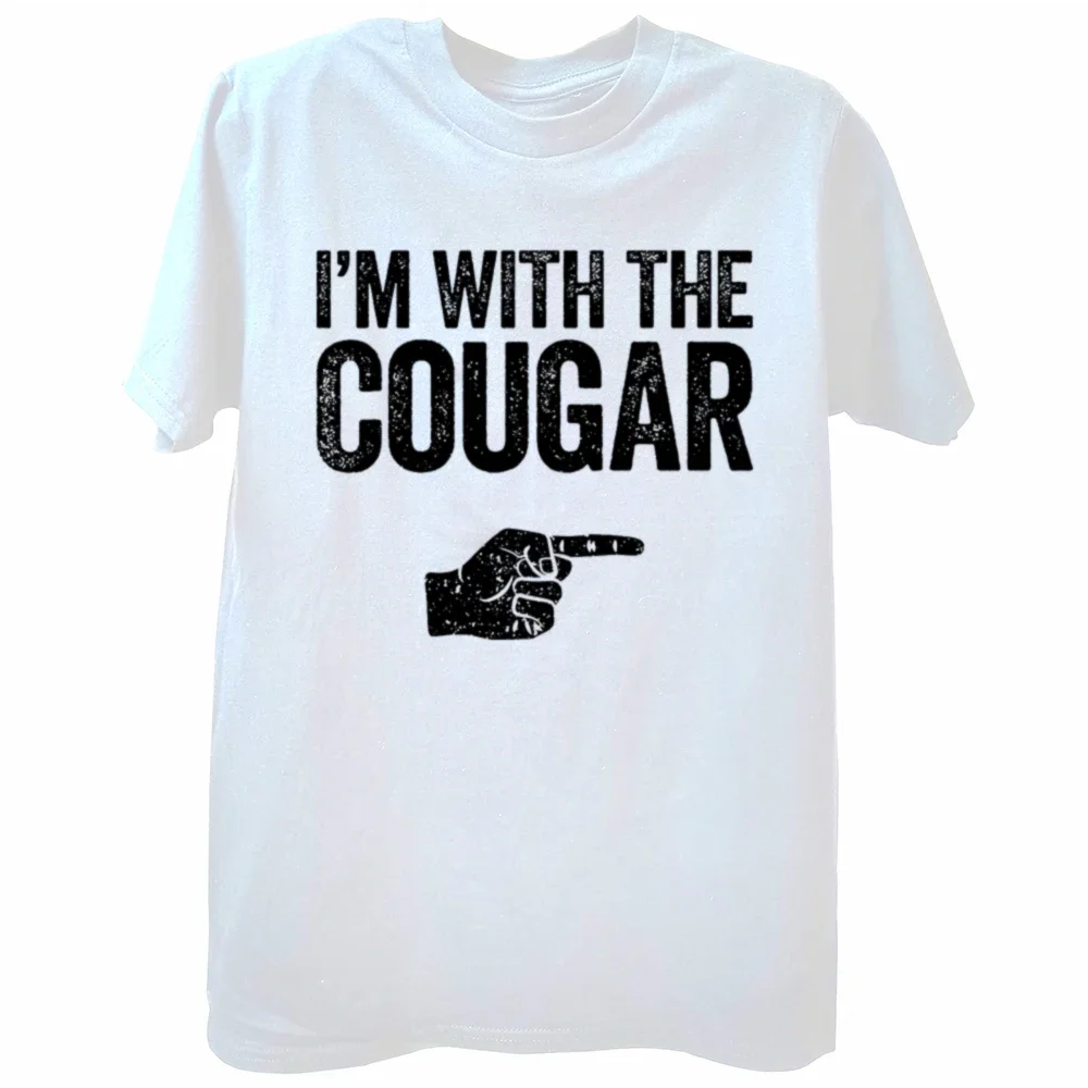 Lustiges „I'm With The Cougar Girlfriend“-T-Shirt für den Sommer, My Hot Cougar GF, grafisches Kurzarm-T-Shirt für Geburtstagsgeschenke, Herrenbekleidung