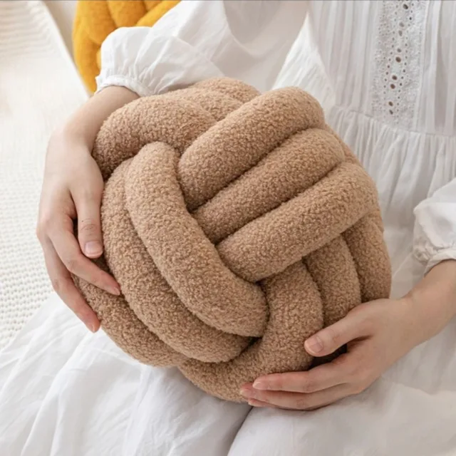 Coussin en peluche Globe à nœud esthétique, boule nordique, oreiller décoratif pour canapé, coussin de dos doux pour dormir 5