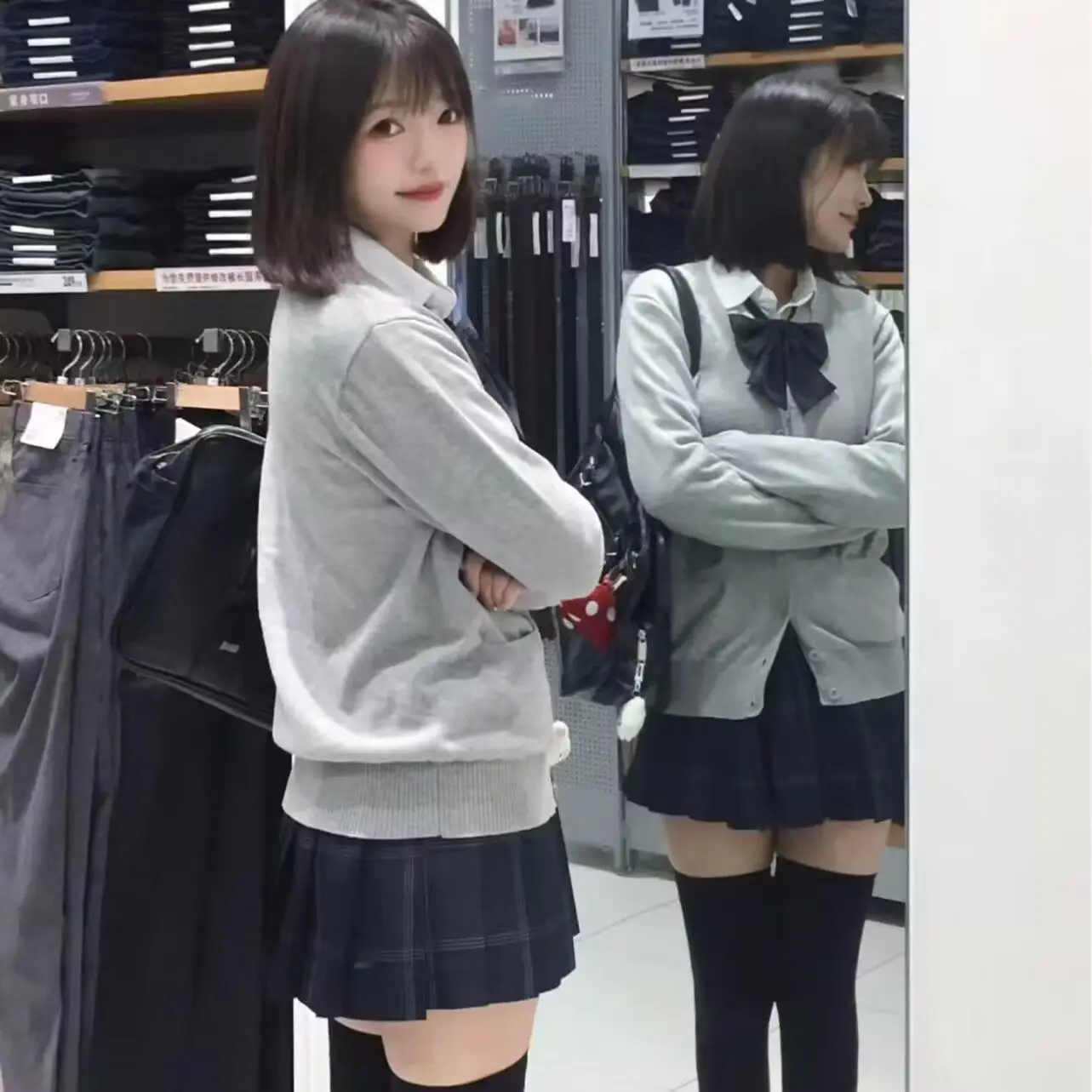 Original Japanese gray JK sweater 2024 autumn/winter college style knitted cardigan loose long sleeved V-neck women's jacket 3