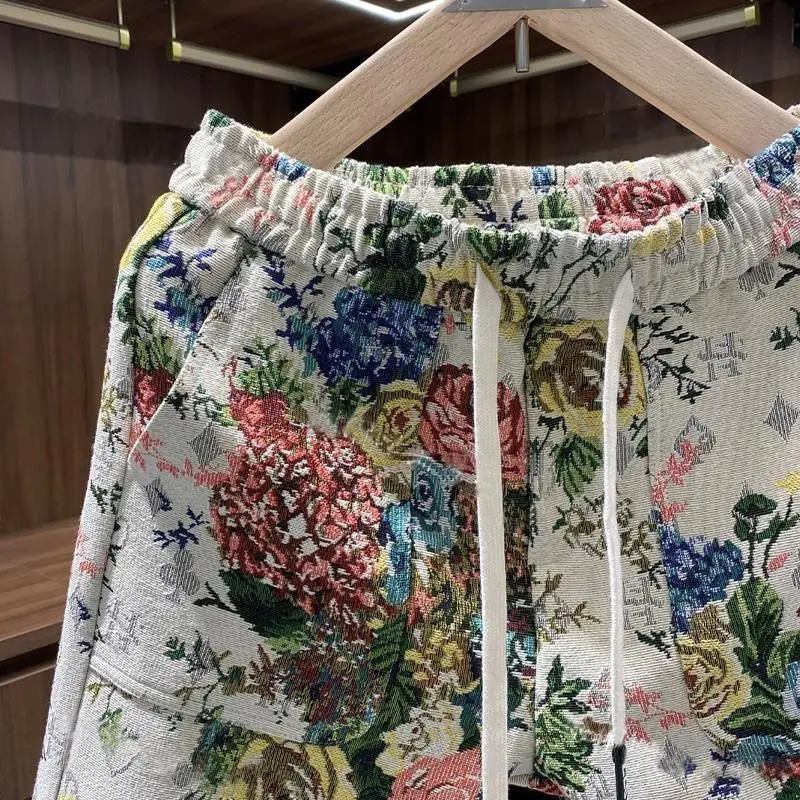 2025 New Printed Men Summer Personality Casual Five-point Pants 3