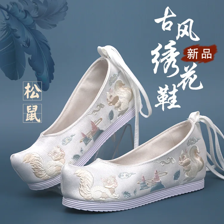 Chinese Style Hanfu Women's Shoes Ancient Embroidered Casual Boots 4cm cosplay shoes