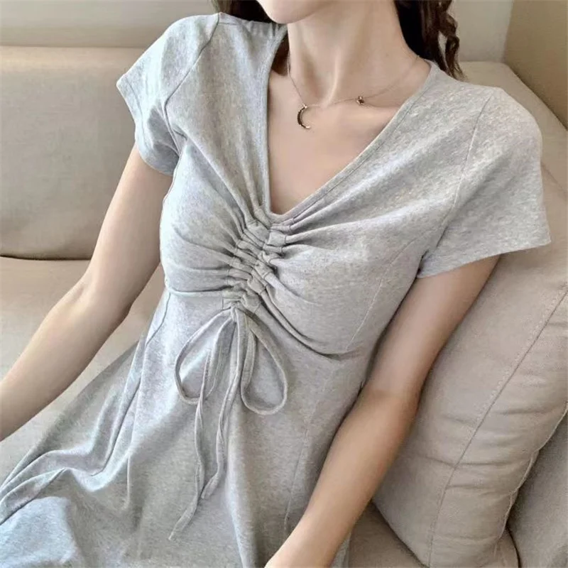 

Dresses Women V-neck Chic Design Tunic Elegant Simple Casual Streetwear French Style Retro Tender Femme Soft Empire New