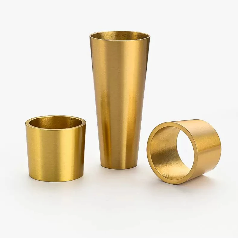 Moderne Messing-Fußabdeckungen, runde Möbel, Massivholz, Sofabeine, Tassen, Tische, Stühle, Messing-Zubehör, goldfarbenes konisches Rohr, Kupfer-Sets