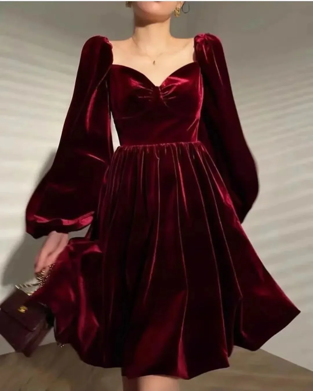 

Short Burgundy Velour Prom Dresses Sweetheart Neck Puff Sleeves Homecoming Party Women Wear For Graduation A Line Cocktail Gowns