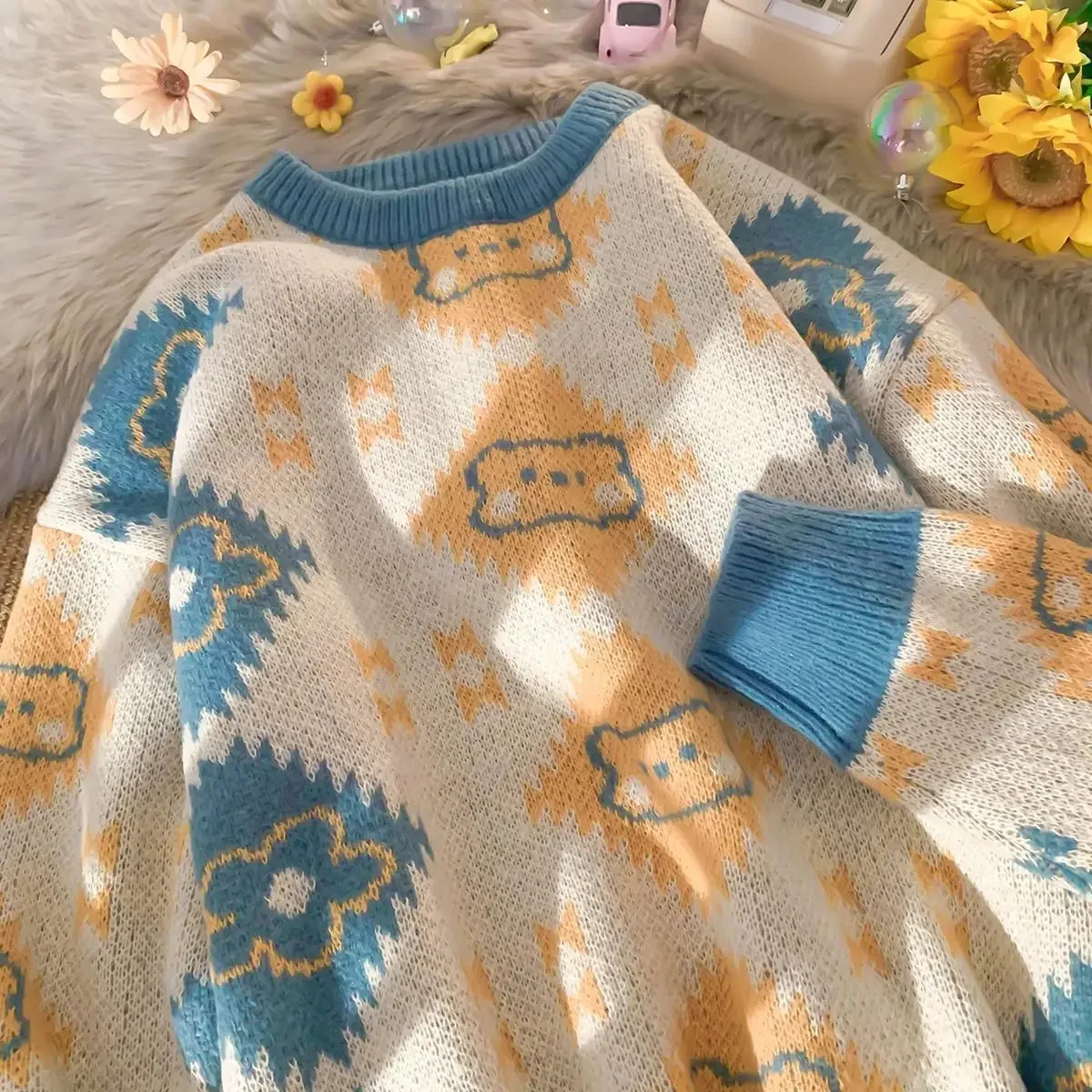 

2023 retro Y2K bear sweater coat female autumn new loose lazy fashion design sense of niche knitting couple tide brand sweater