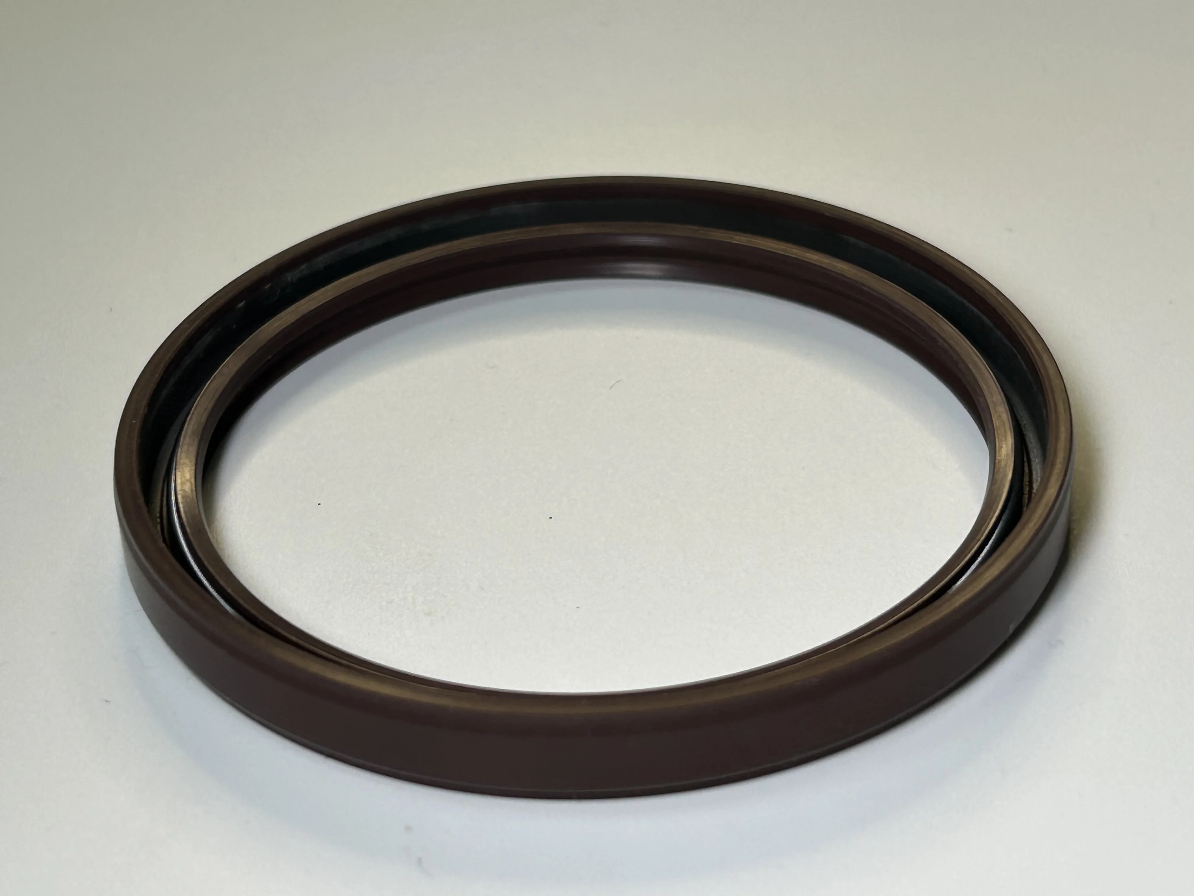 LR000881 30713728 95GAY-64750808C XH0201E oil seal FOR LAND ROVER FREELANDER VOLVO XC90 V60 64*75*8mm