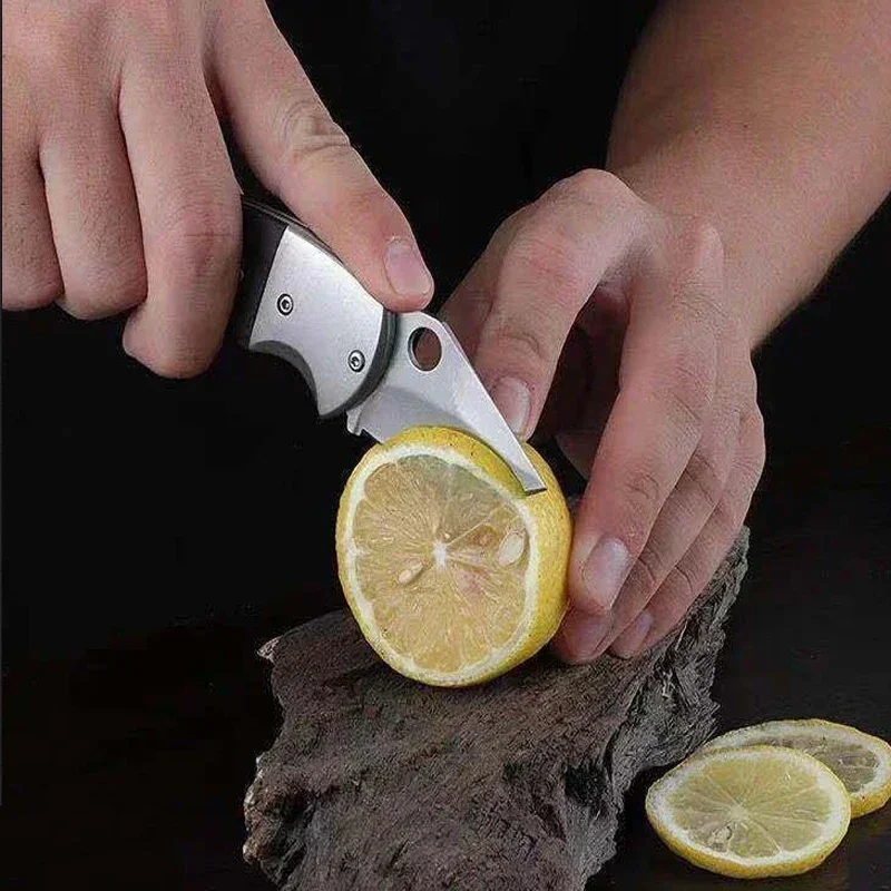 Handle design of the folding knife showing grip texture