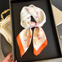 Foulard Collier Jardin Secret 2