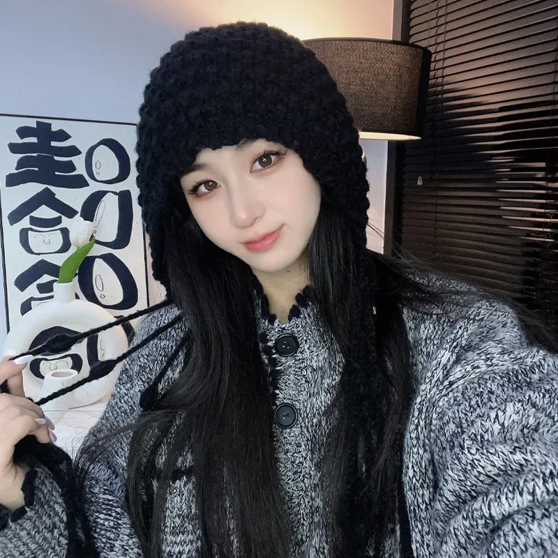 Autumn and Winter Handmade Fashion Tassel Thickened Warm Wrapped Head Cap Female Ear Protection Strapped Cap Knitted Wool Hat