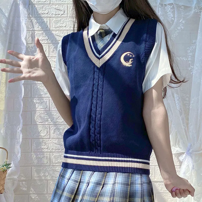 Whie Navy Uniform High School Student South Korea Winter Girl