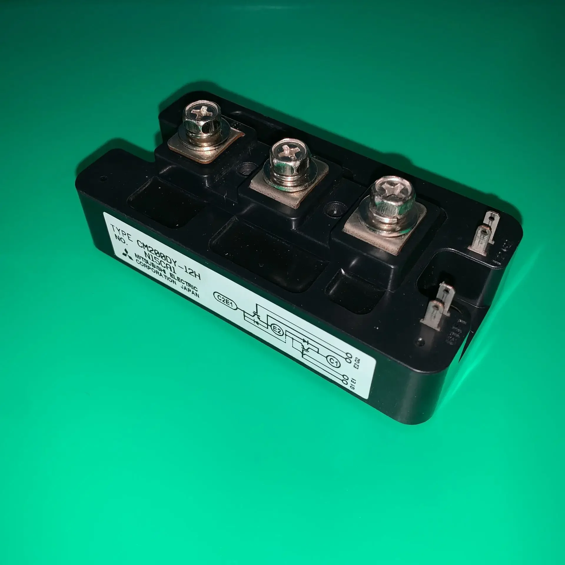 CM200DY-12H 모듈 CM200D Y-12H IGBT MOD 듀얼 600V 200A..
