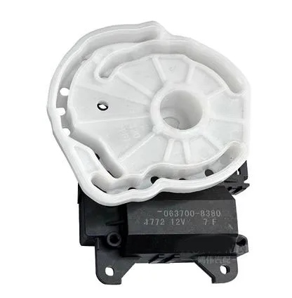 トヨタ系 モーター エアコン部品 型番068-0000-7020 トヨタ系 モーター エアコン部品 型番068-0000-7020