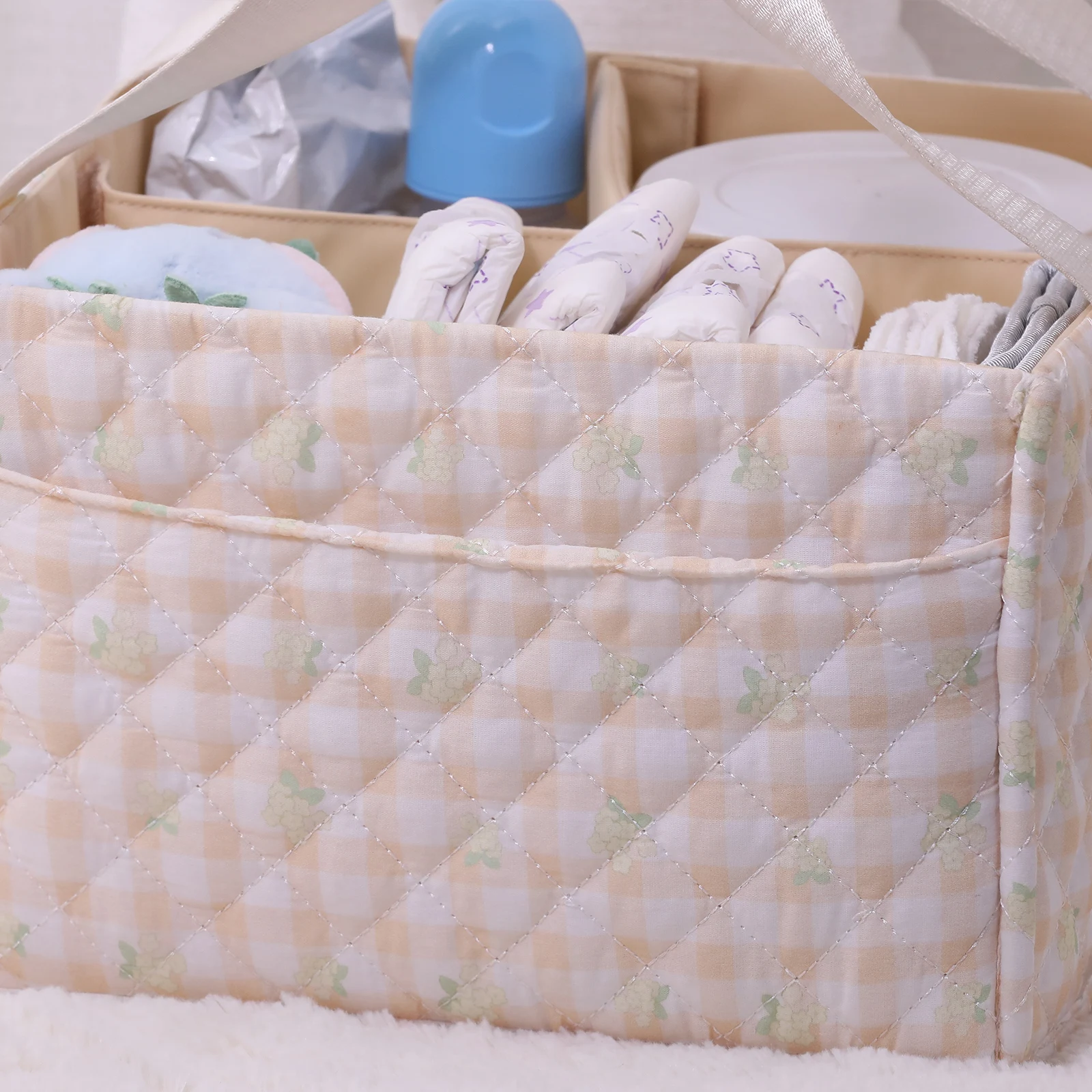 손잡이가 있는  필수품 정리함, 대형 누빔 보육용품 수납 바구니(분리형 칸막이 포함), 베이비샤워 선물