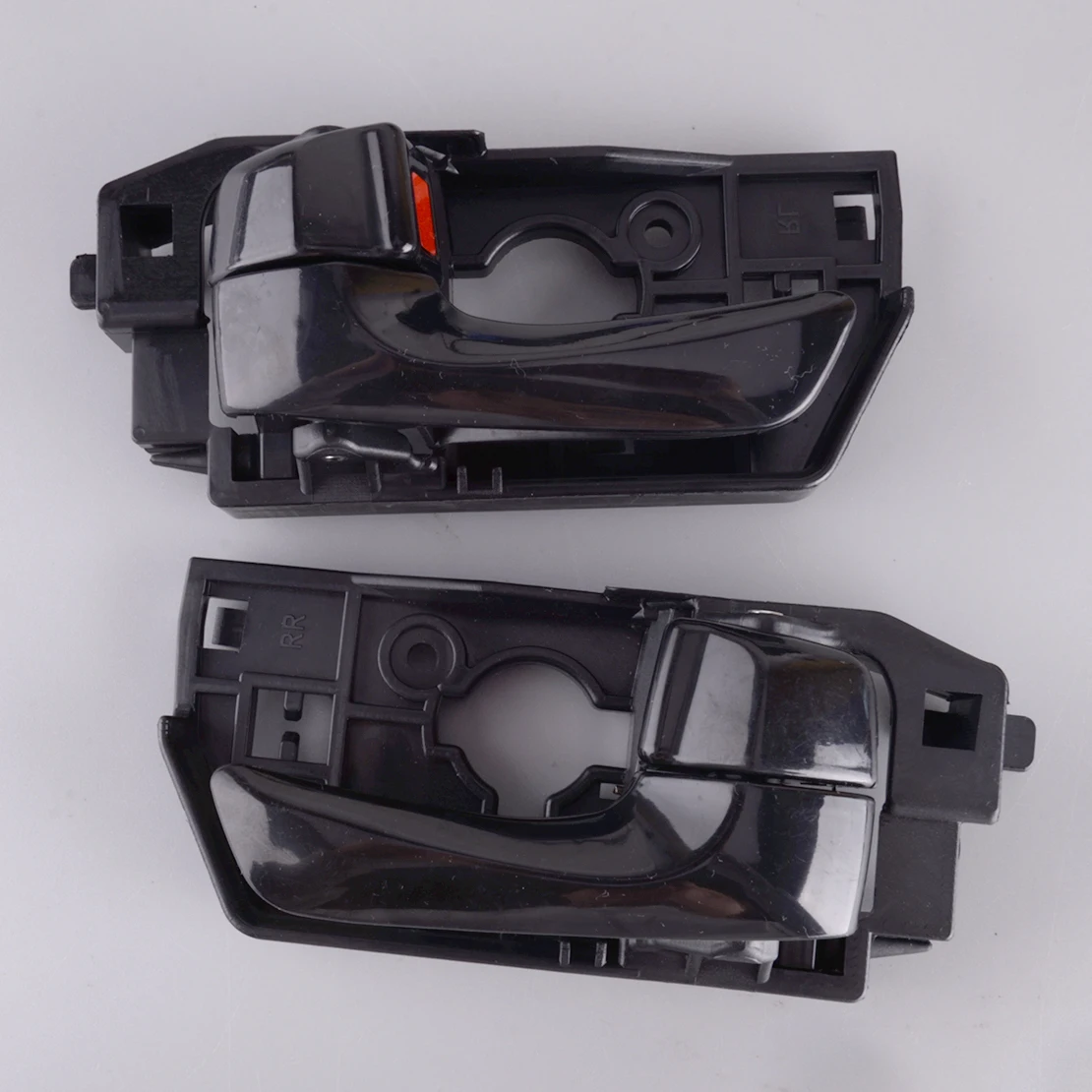 

83610-3K520 83620-3K52 0 1 пара внутренняя левая и правая дверная ручка автомобиля подходит для Hyundai Sonata 2008 2009 2010 черный пластик