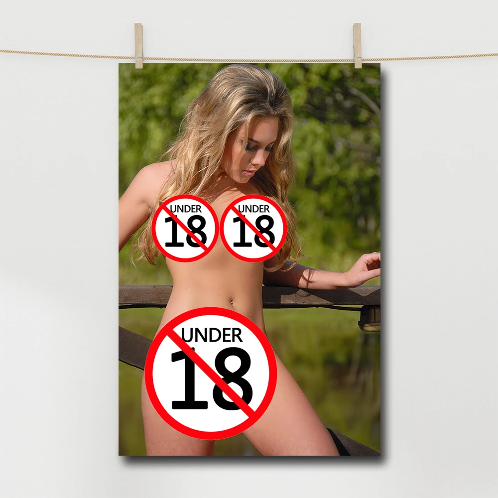 

Modern Art Poster Blonde Beauty Plump Body Canvas Painting and Print Mural Wall Picture For Bathroom Corridor Decor