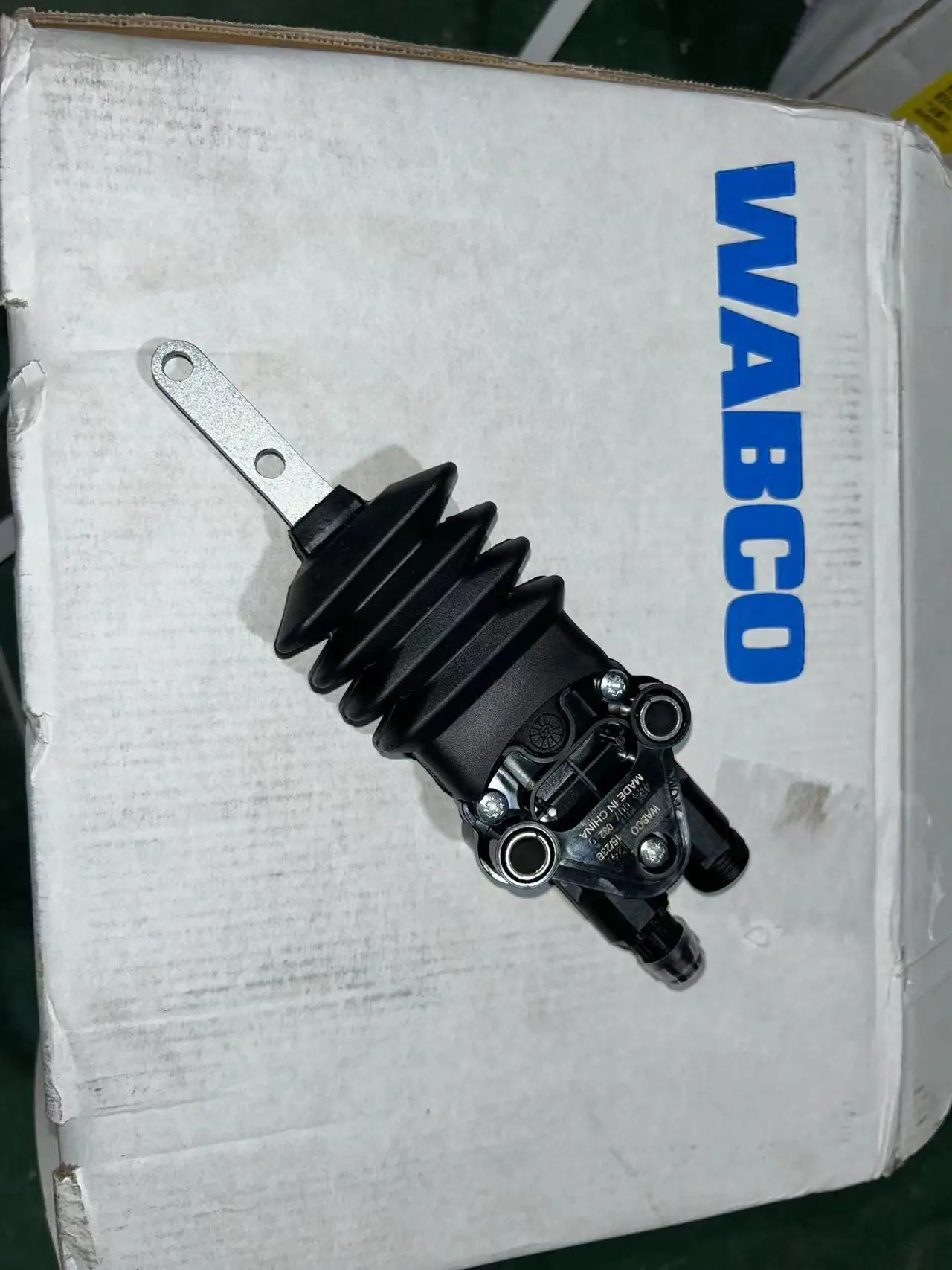 

4640070320 leveling valve