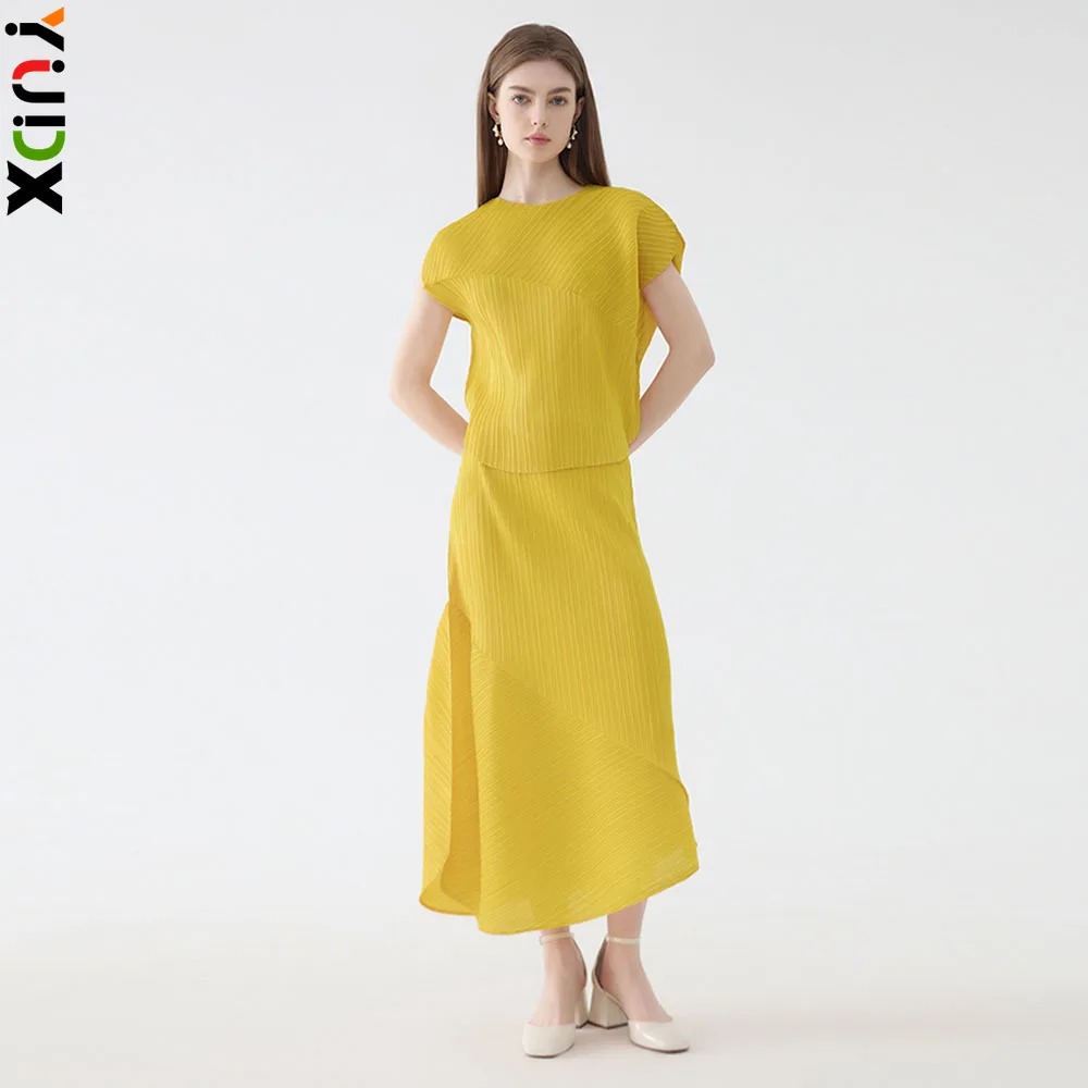 

YUDX Miyake Pleated Round Neck Wrap Sleeve Women's Top + Casual Irregular Half Skirt Solid Color Two Piece Set 2024 Summer New