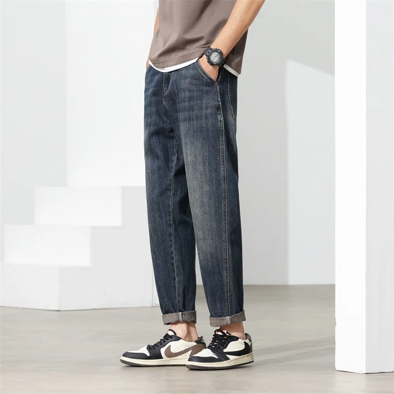 

Новинка 2024, дизайнерские джинсы для мужчин, прямые повседневные джинсовые брюки, мужские классические синие джинсы, брюки в строгом стиле