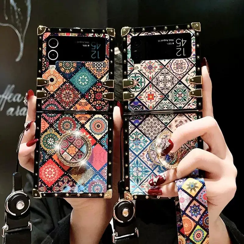 

Ring Holder Case For Samsung Galaxy Z Flip 3 4 5G Cover Protective Film ethnic style Case With Bracket Stand For Samsung Flip3