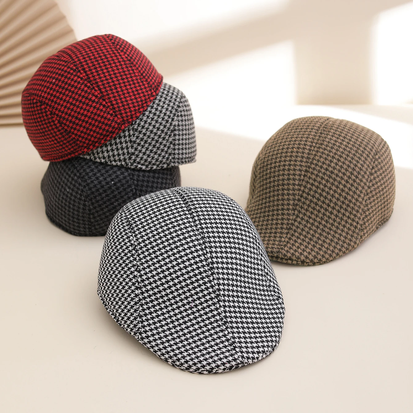 Vintage-Tweed-Kappe im britischen Stil, Frühling und Herbst, neue Baskenmütze, koreanische Mode, vielseitige, stilvolle Kopfbedeckung für Frauen – Detail 2