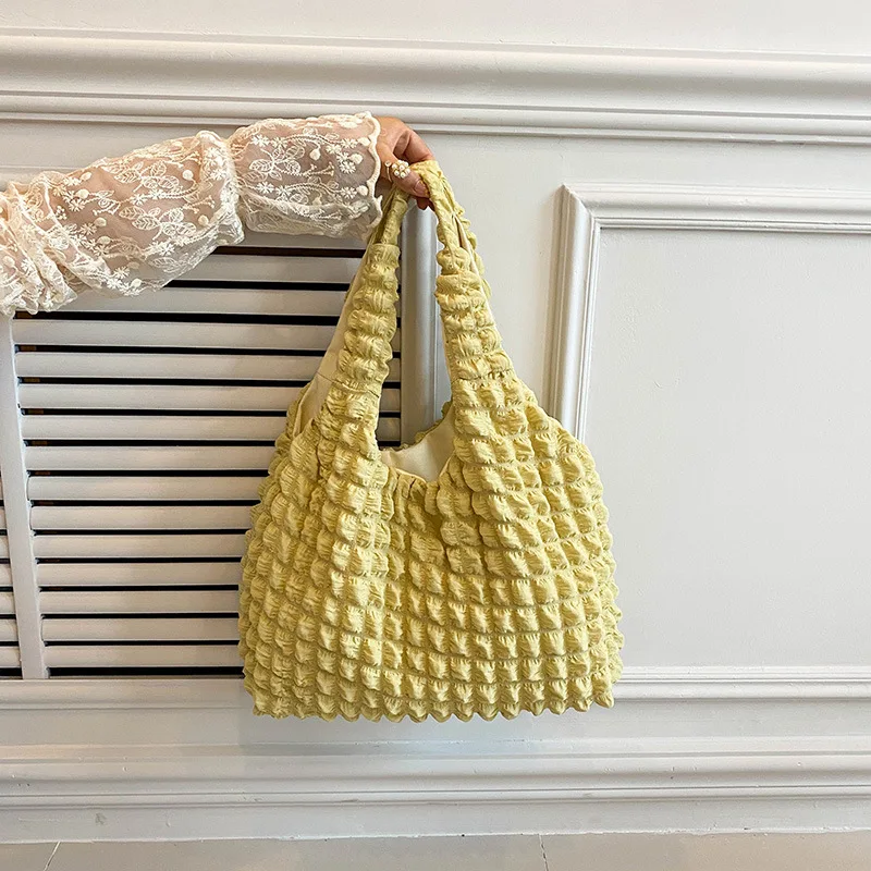 2024 New Solid Color Pleated Plaid Shoulder Bag Simple Temperament Commute Handbag Portable Bucket Bags for Women