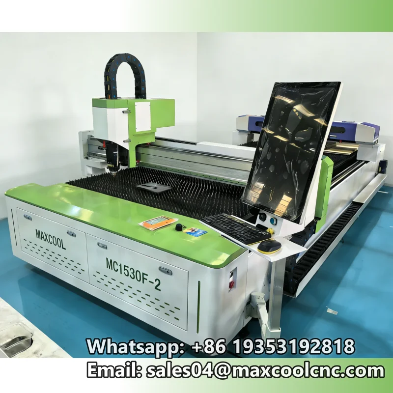 Macchina da Taglio Laser CO2 1325 1530 per Metallo, Non-Metallo, Acrilico, Legno, MDF, CNC, Raffreddata ad Acqua, 3 Assi, Tagliatrice Laser a Fibra per Lamiere in Acciaio