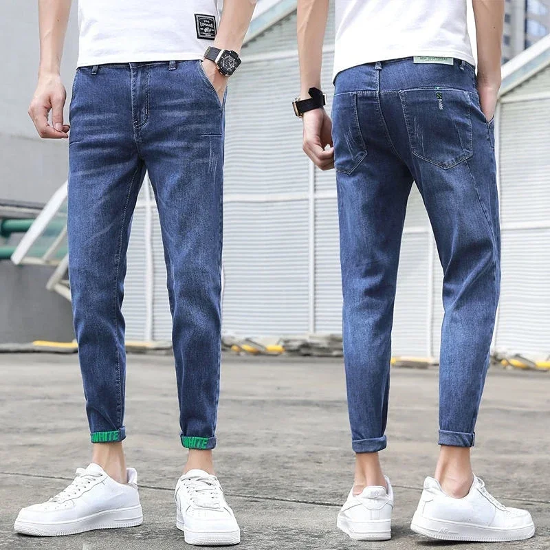thumbnail image 1 of Pantalones vaqueros para hombre elásticos de color azul claro, pantalones vaqueros para hombre, pantalones elásticos, ajustados, ajustados, ajustados, estilo coreano, tendencia 2024, 1 of 5