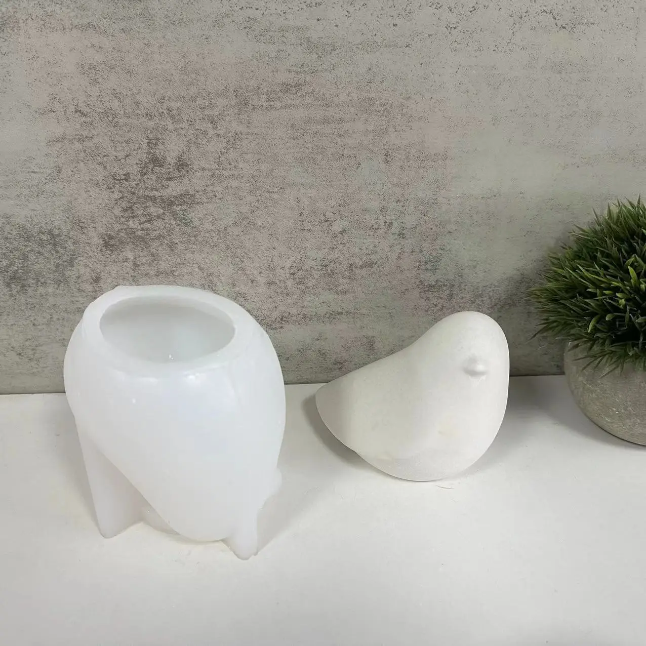 Stereoscopic Bird Candle Mold Concrete
