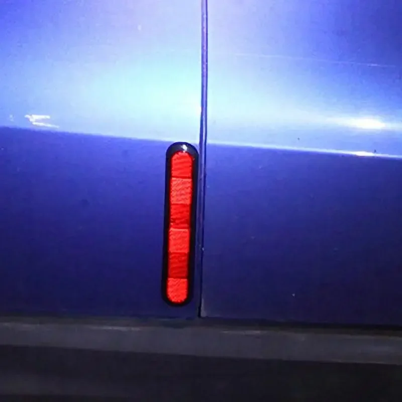Adesivi Riflettenti di Sicurezza Notturna per Auto e Camion, 2 Adesivi Ellittici Riflettenti per Sicurezza di Auto, Camion e Moto - immagine 2