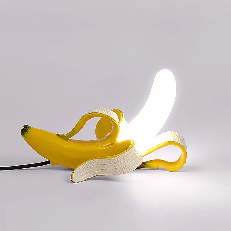 italy-designer-resin-banana-desk-lamp-for-bedroom-bedside-living-room-led-home-decor-electroplating-atmosphere-lighting