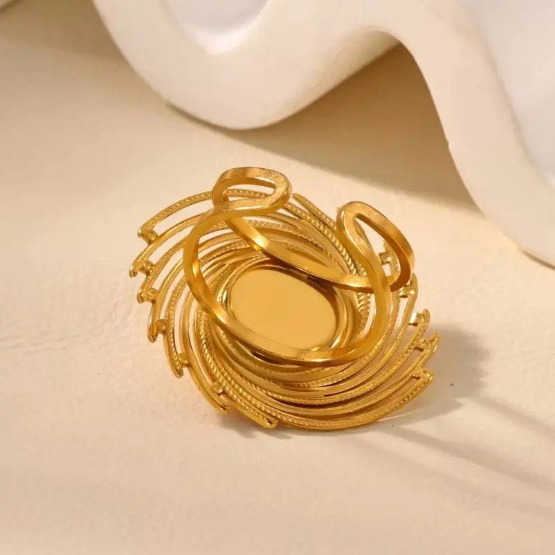 For Women Gold Geo Ring