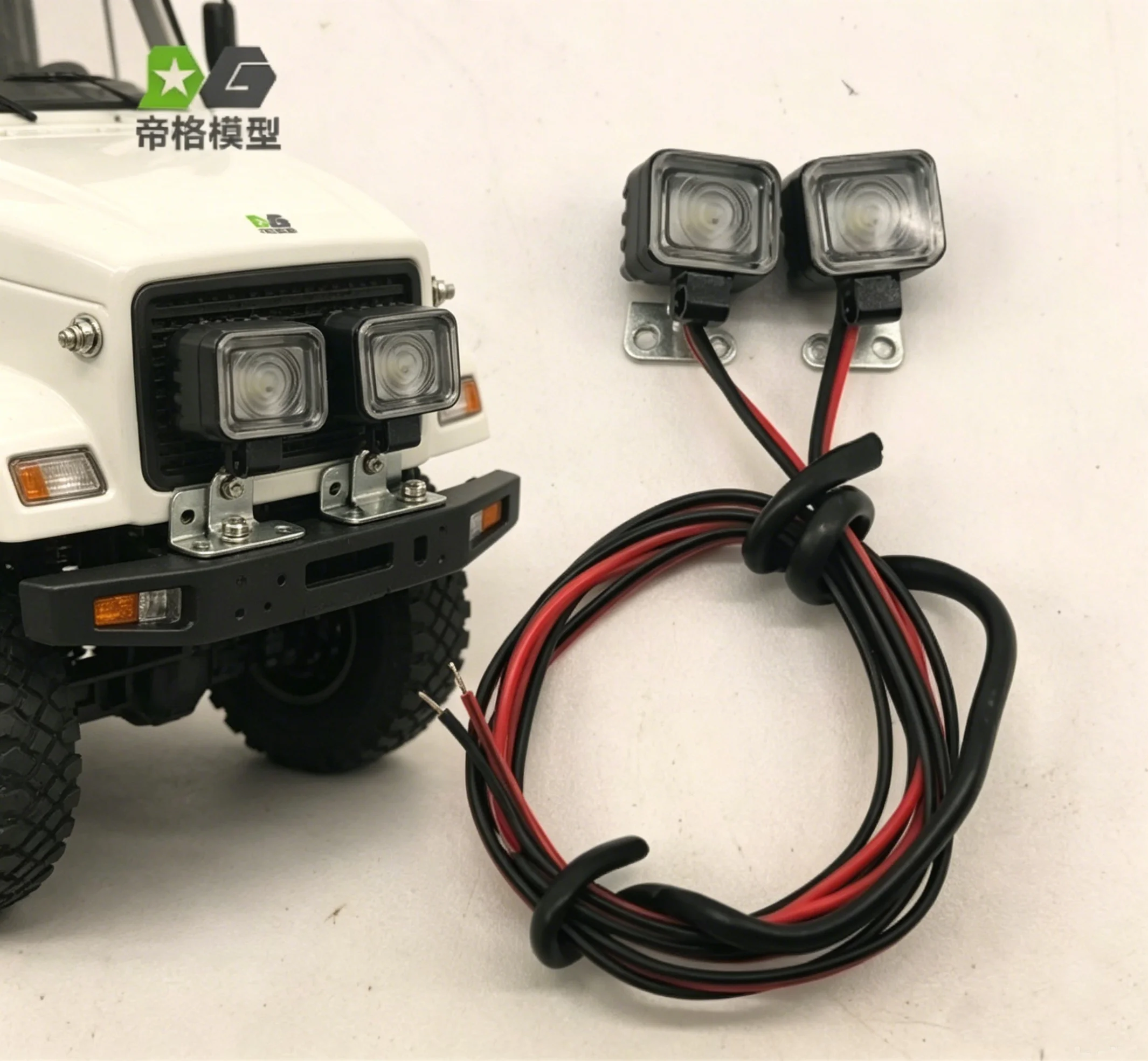 RC 1/14 1 Paar Aluminiumlegierung LED-Beleuchtung Scheinwerfer Positionslicht für Tamiya Muldenkipper für Scania Man Volvo Tripper DIY-Teile