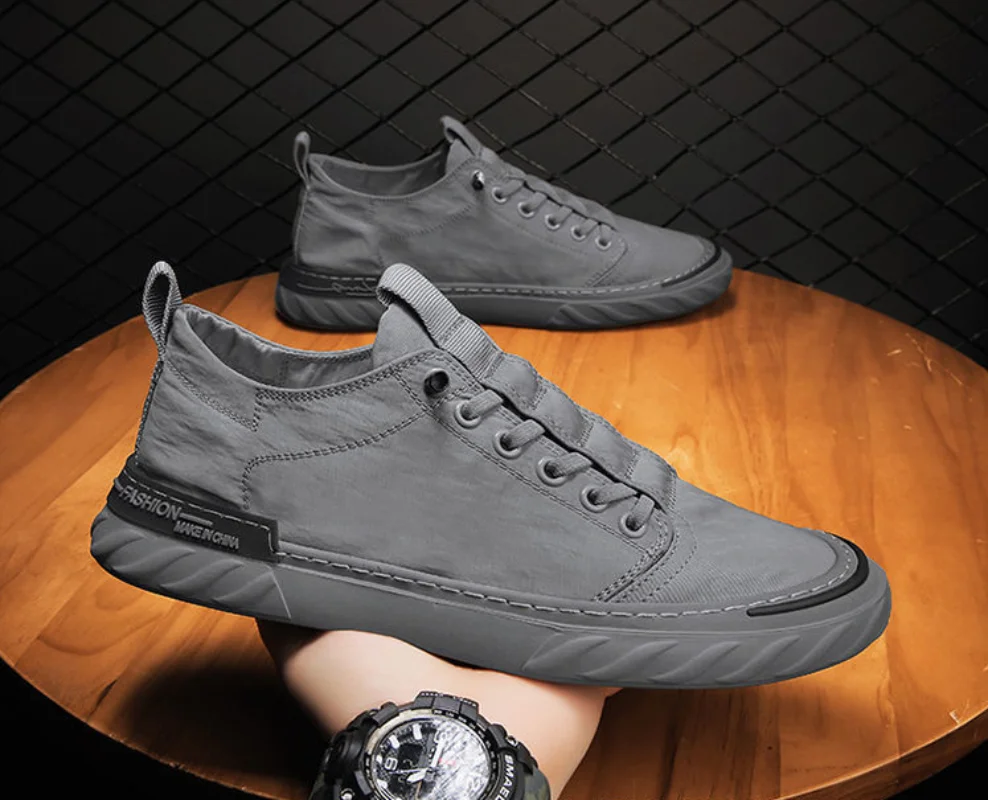 

Canvas Shoes Men Sneakers Breathable Casual Walking Flats Slip-on Man Vulacnized Shoes Summer Working Footwear Zapato De Hombre