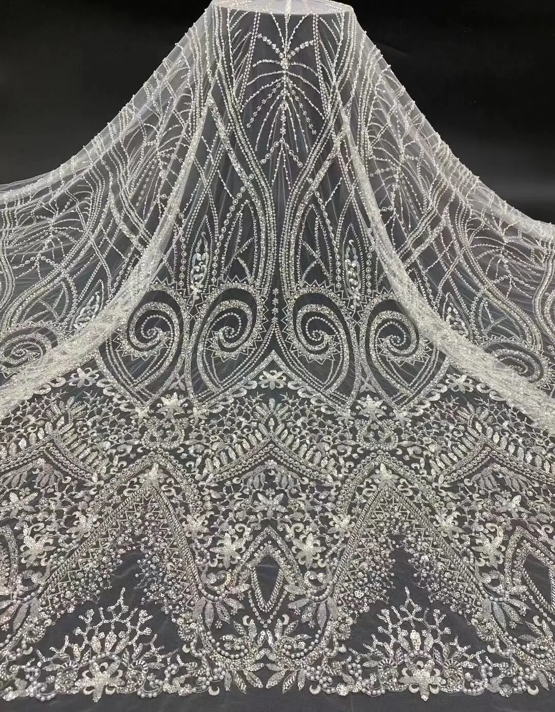 

High Quality African L-13028713 Nigerian Tulle Lace Fabric with bead and sequins Embroidery Party Dress