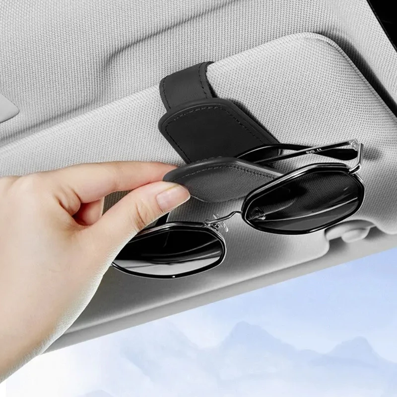 Car Sunglasses Clip Multifunction Sun Visor Leather Eyeglasses Clip Magnetic Sunglasses Holder Hanger Universal Car Accessorie