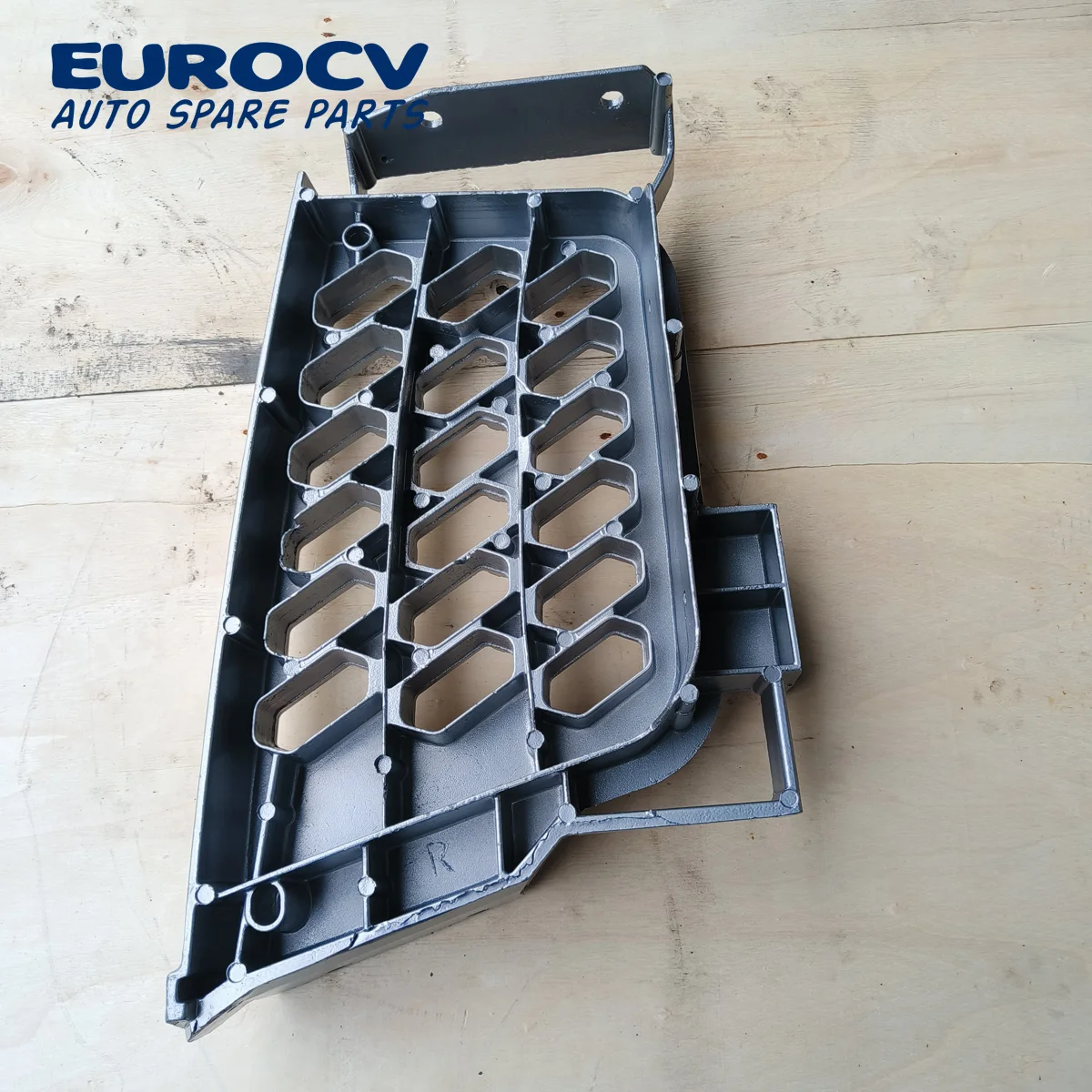 Truck Parts Suitable for VOE 82151656 R.H Middle Foot Plate