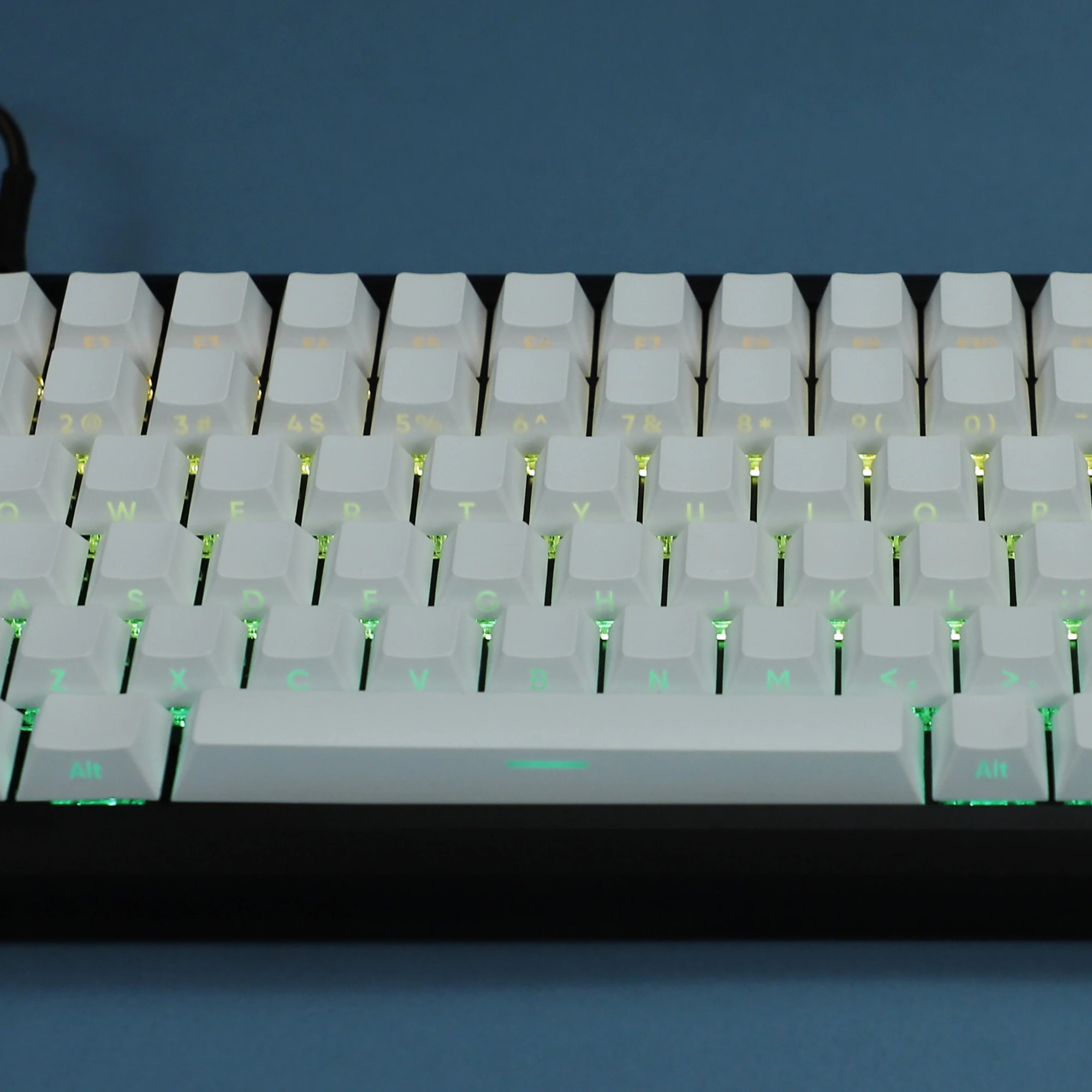 Pbt Branco Duplo Tiro Keycap Translúcido Brilho Side-lit Através Keycap Apto para 108 104 96 87 84 68 61 Teclado Mecânico mx 134 - Imagem 4