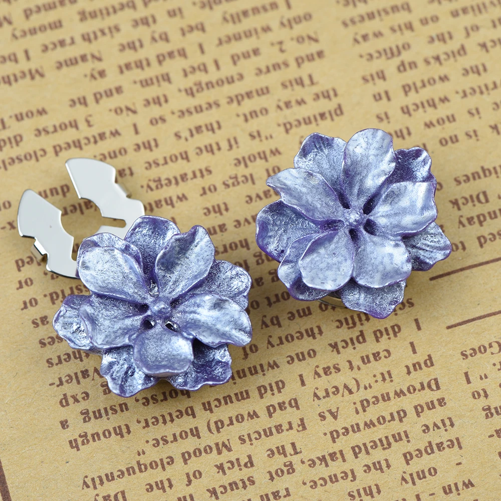Pearlescent Gardenia Flower Button Covers Set for Women's Shirt Decoration